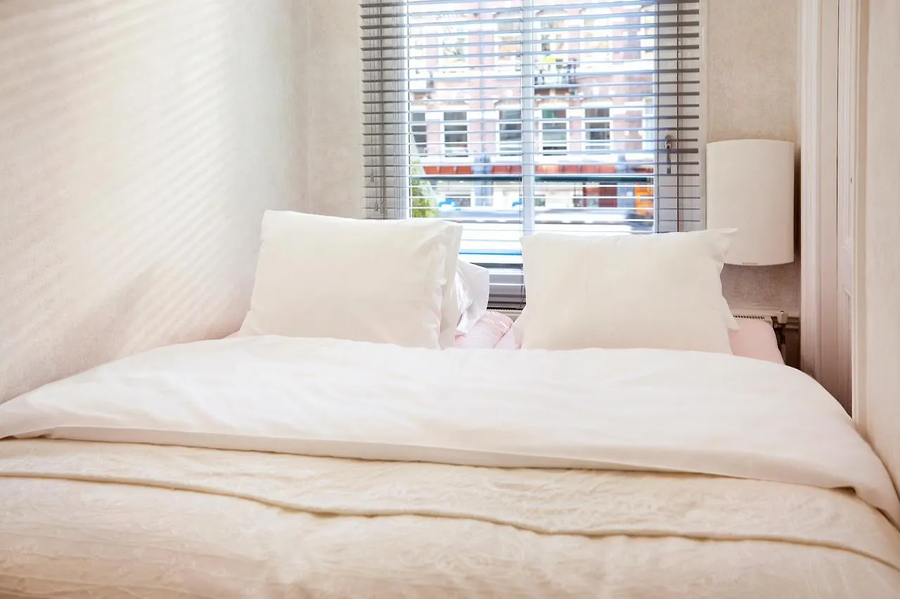 B&B Second Storey Amsterdam 3*,  Niederlande